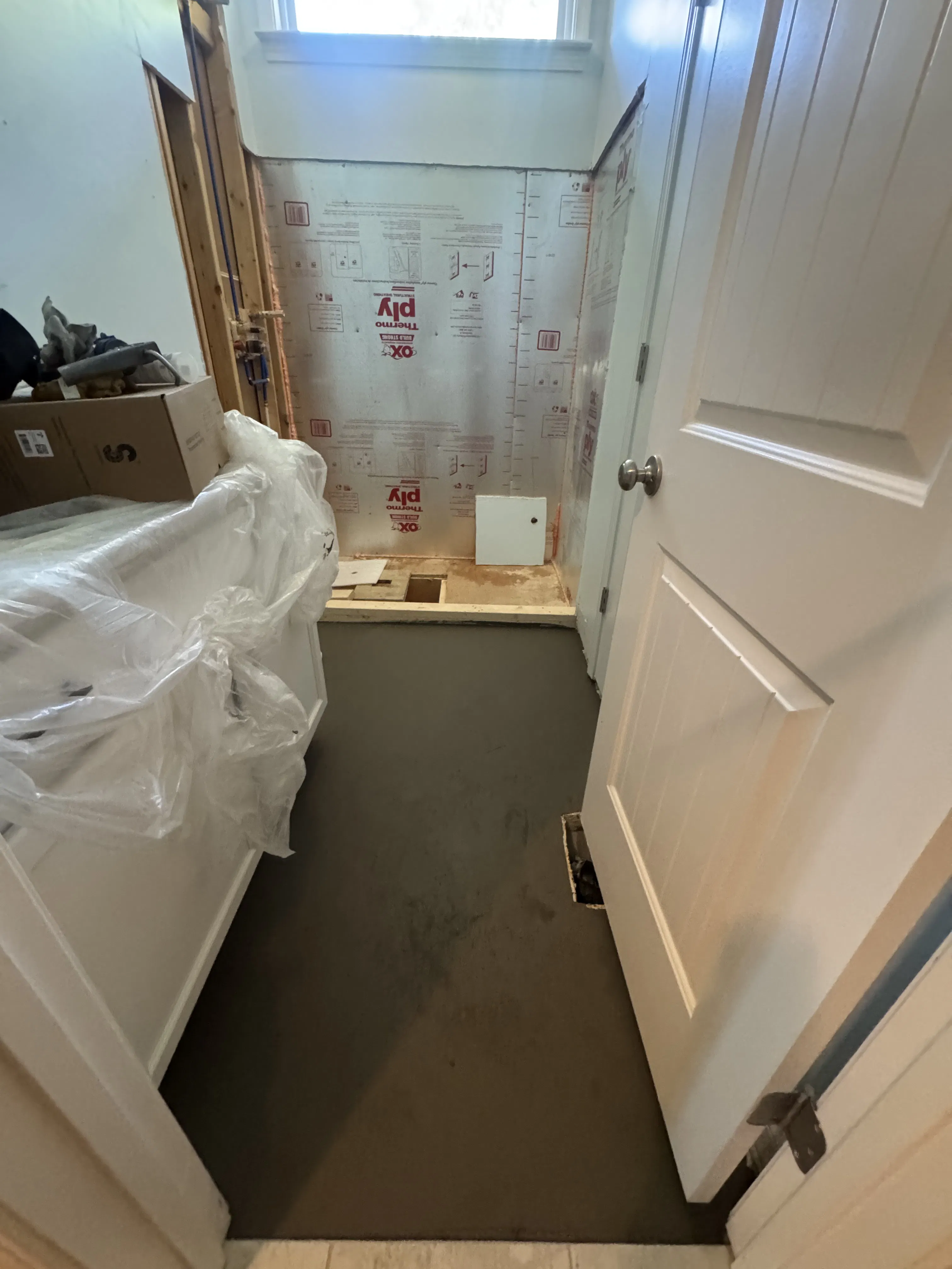 Project Guest Bath Gets a Full Demo-to-Done Renovation image