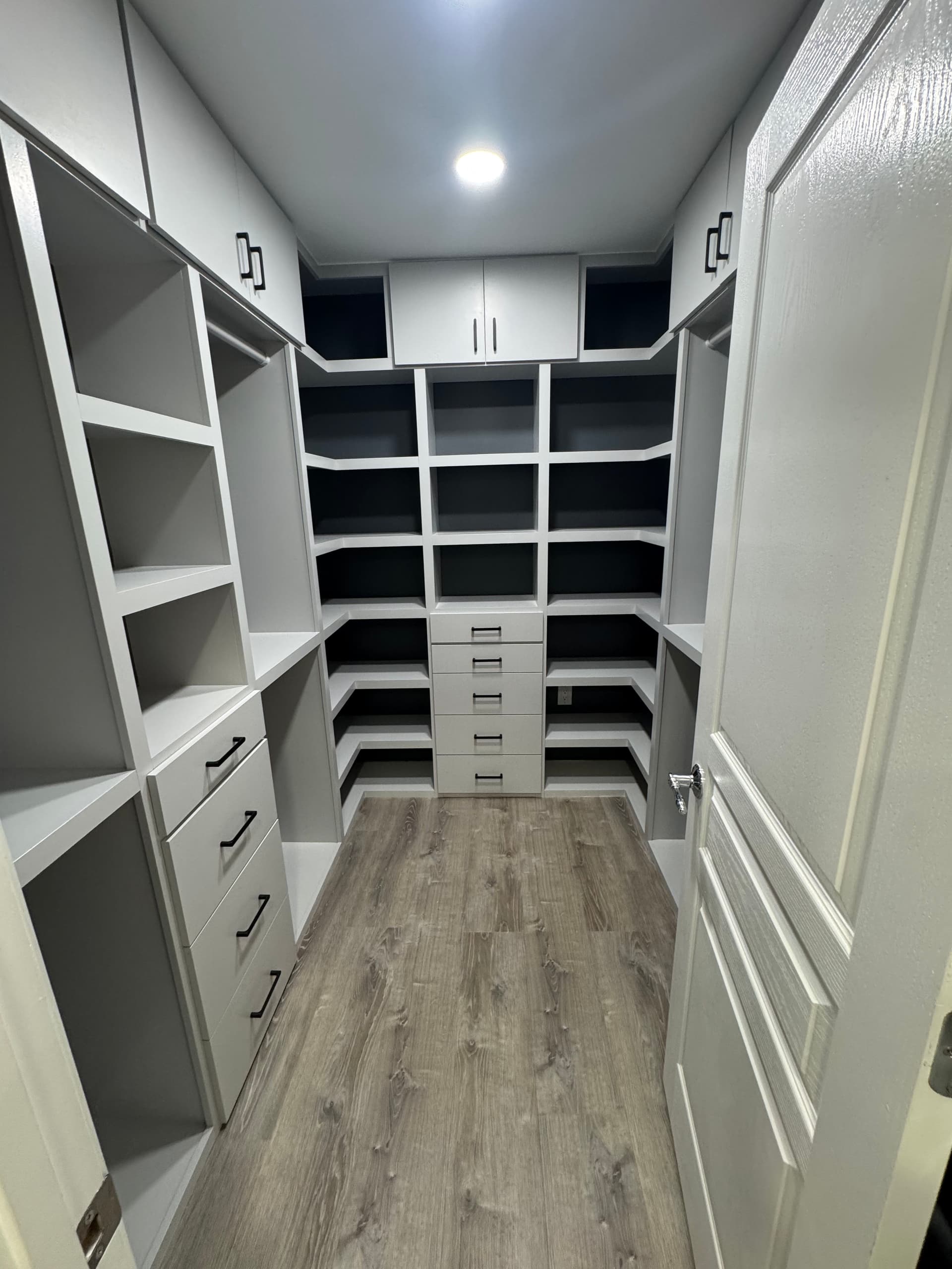 Gallery photos for Bathroom and Walk-In Closet Renovations Enhance Comfort and Style: Image #3