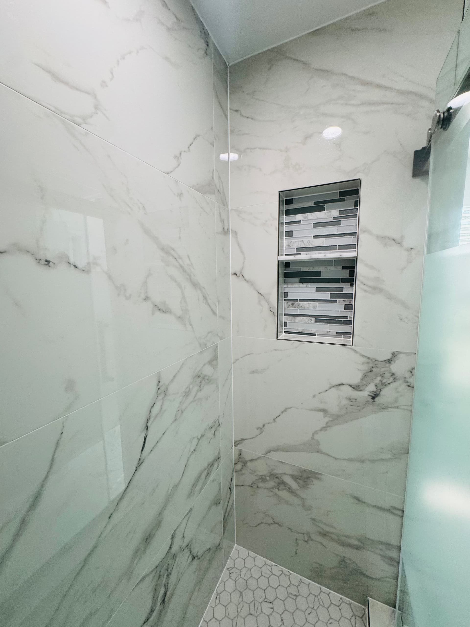 Gallery photos for Two Bathroom Remodels with High-End Ceramic and Modern Finishes: Image #1