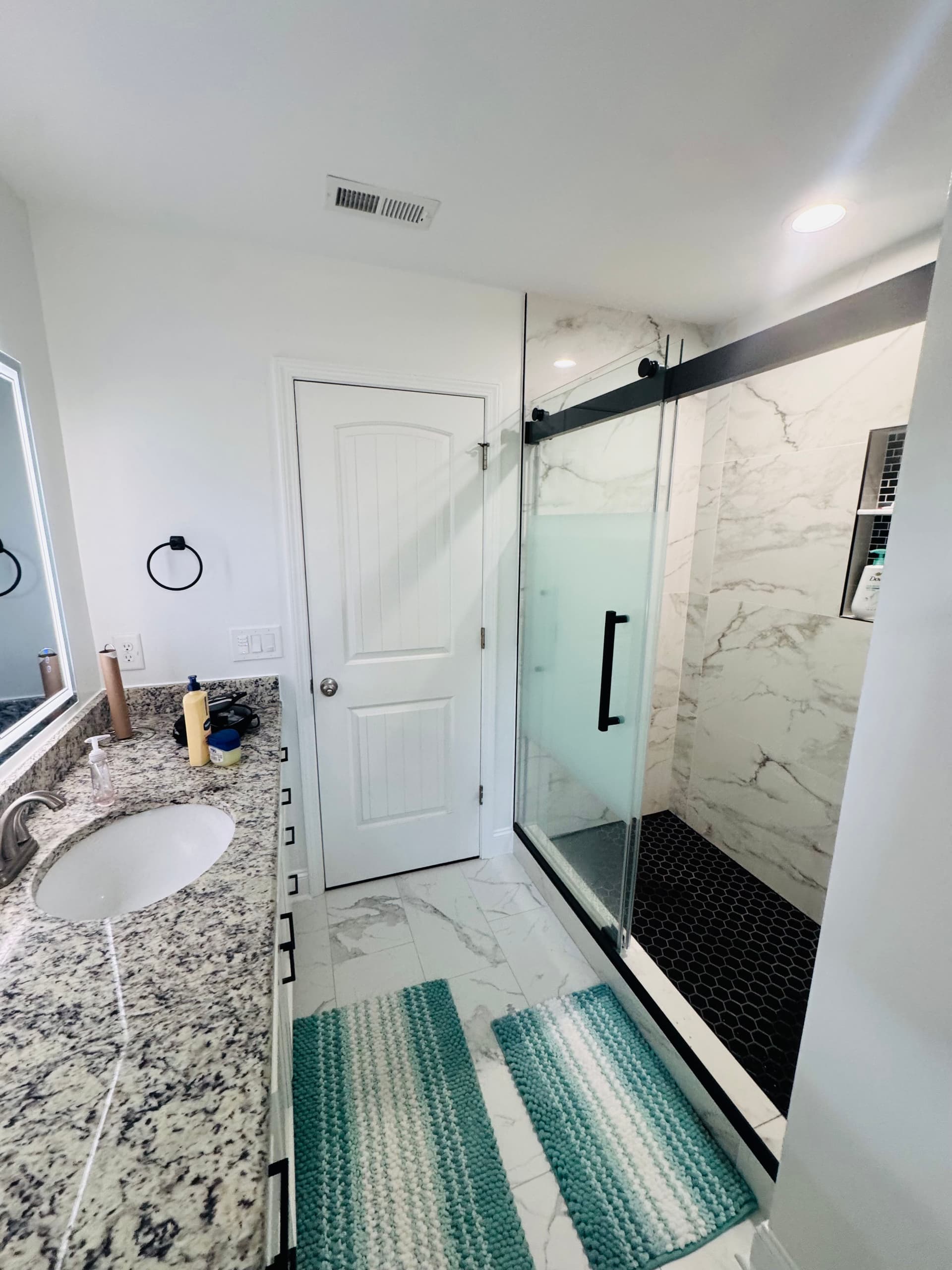 Gallery photos for Two Bathroom Remodels with High-End Ceramic and Modern Finishes: Image #6