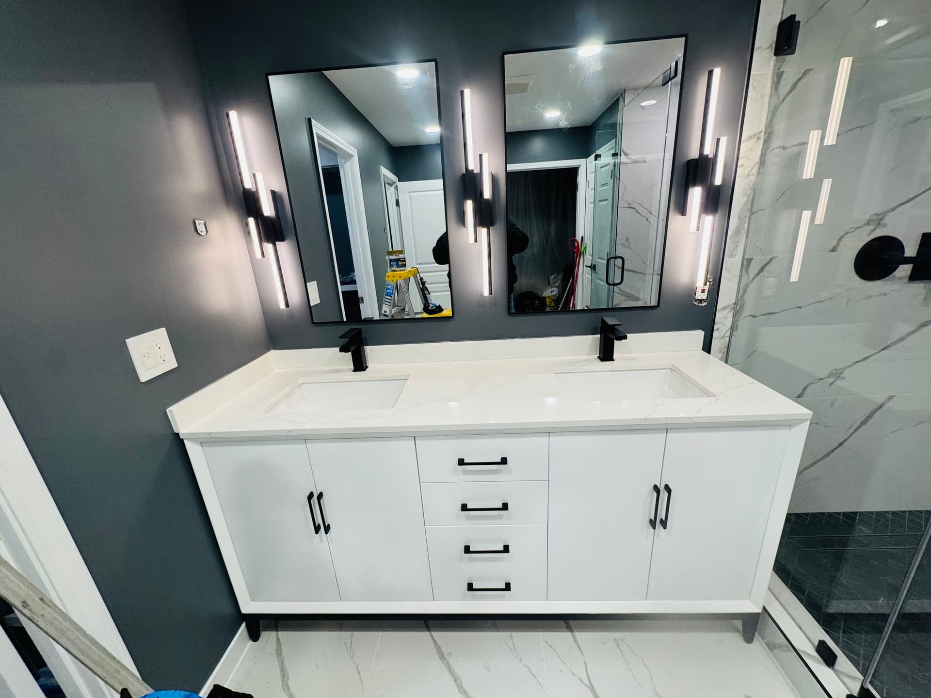 Gallery photos for Master Bath and Closet Renovation with Custom Tile and Built-In Storage: Image #6